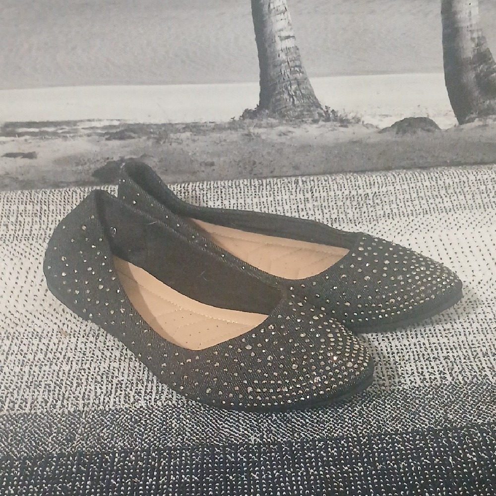 Elegant Black Studded Women's Loafers